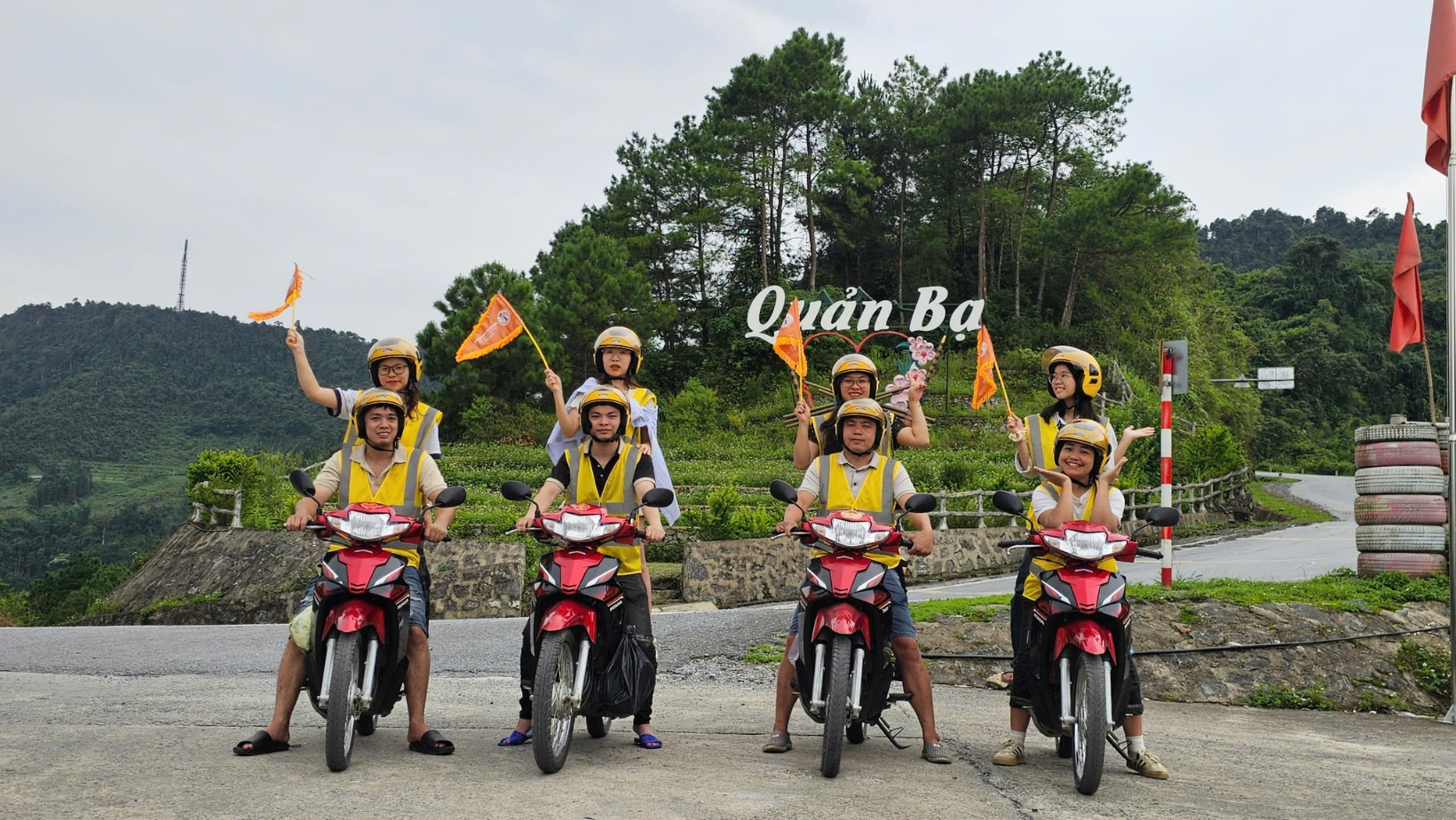 Núi Đôi Cô Tiên (Quản Bạ)